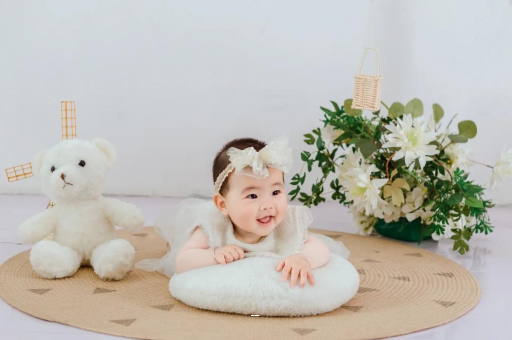 借卵生子咨询宝宝几个月抬头稳